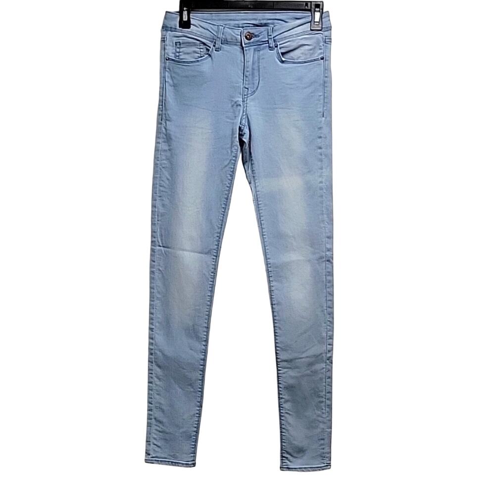 DIVIDED H&M Mid Rise Straight Leg Light Denim Five Pocket Jeans Women Size 6